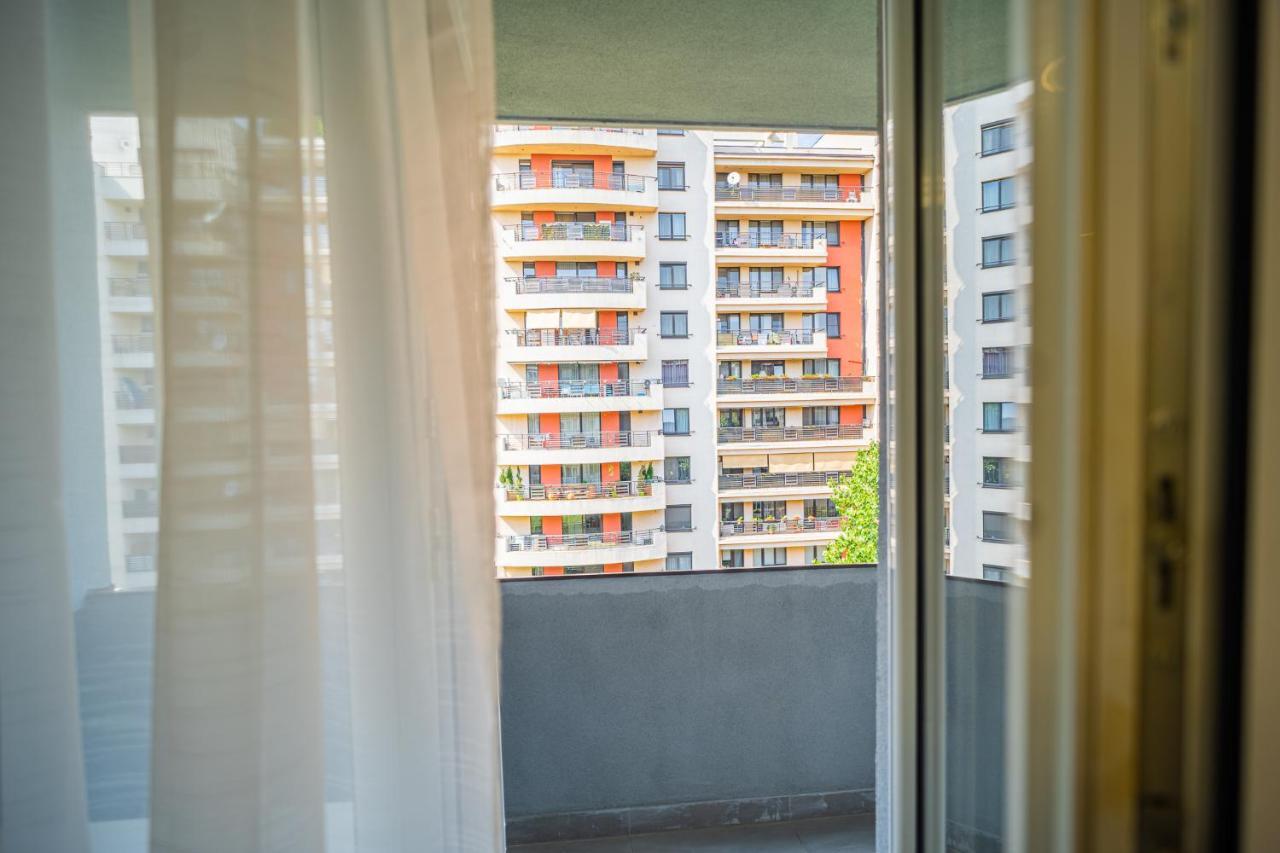 Refreshingly Chic: Newly Renovated 2Br Apartment Bucarest Esterno foto