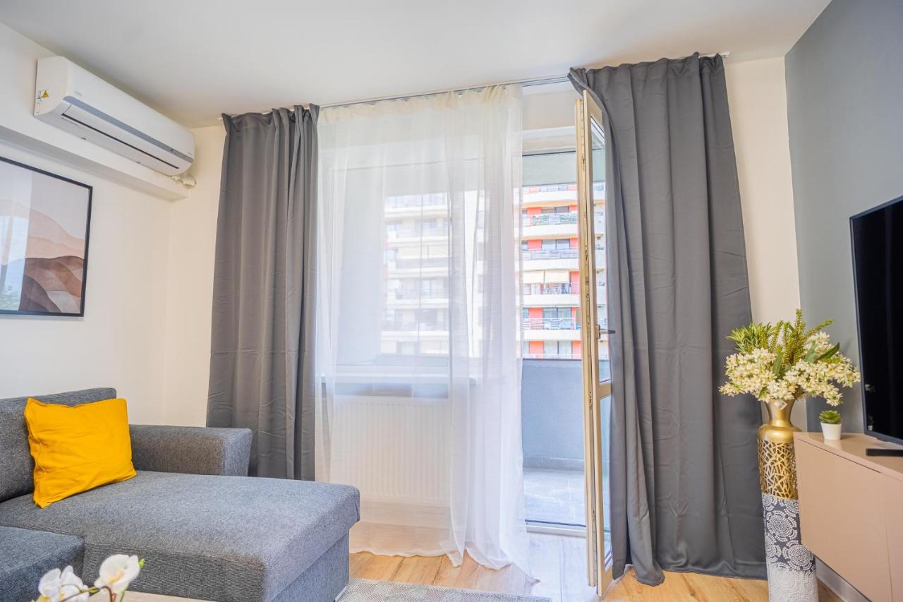 Refreshingly Chic: Newly Renovated 2Br Apartment Bucarest Esterno foto